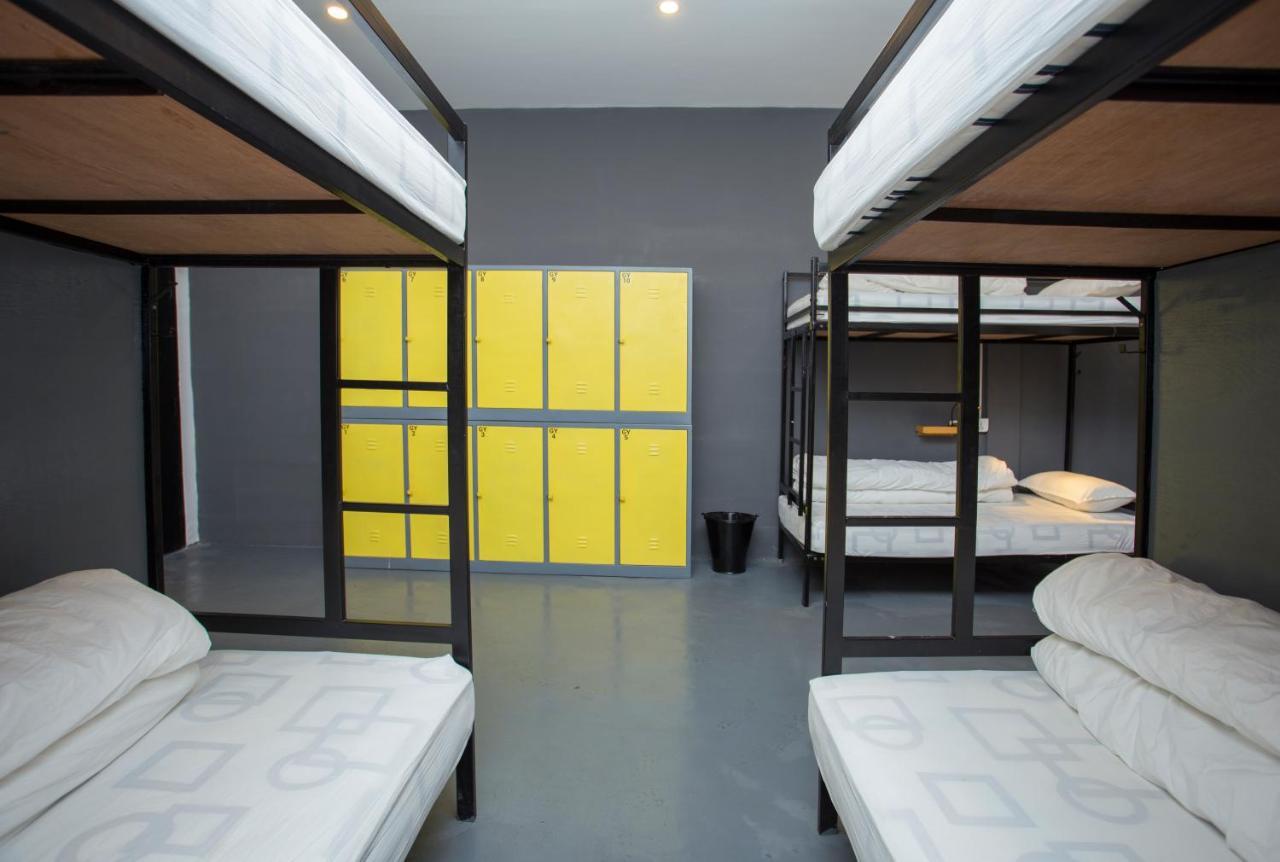 Yakety Yak Hostal *